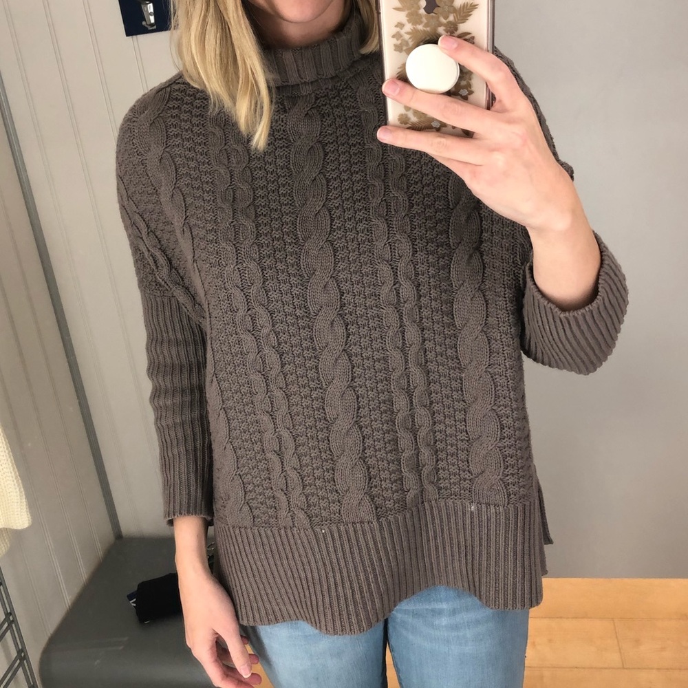 Old Navy Brown Sweater L